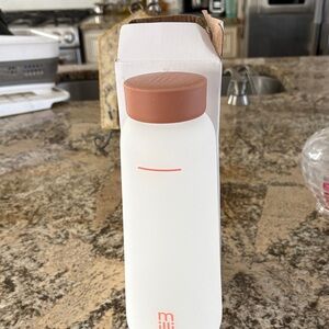 Milli glass  White Water Bottle with Pink Cap
